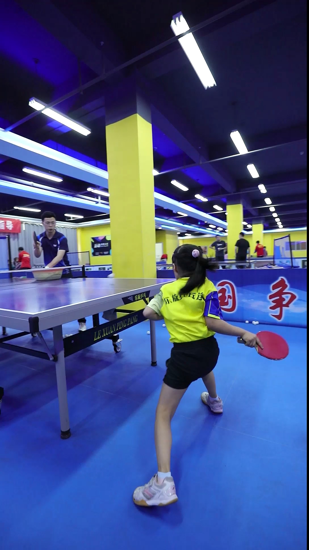 乒乓少年,未来可期,评论区回复"小依依加油",给孩子一些鼓励