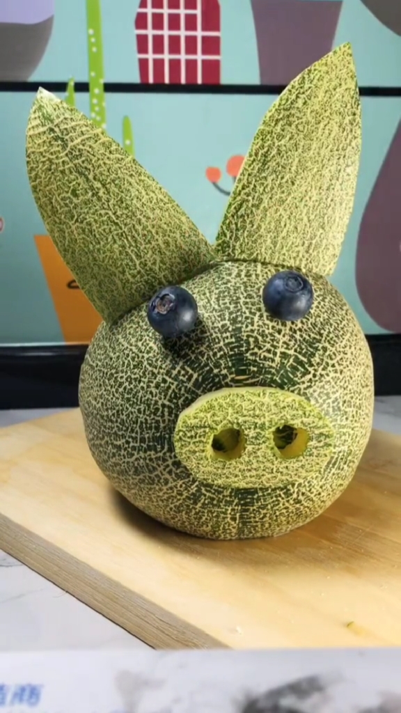 自制美食#天太热来个小猪哈密瓜