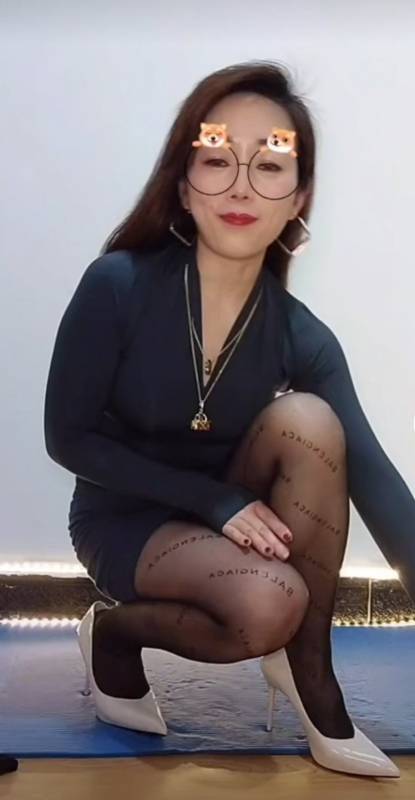 亲们,40岁姐姐,你会喜欢吗?