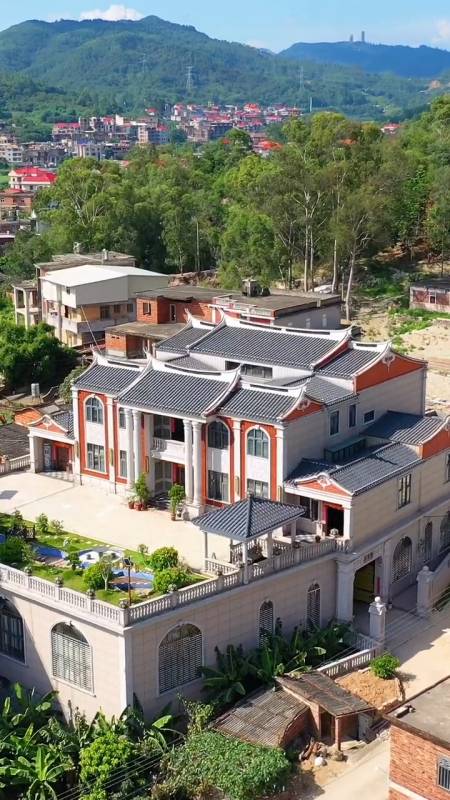 农村自建房你也许看过楼顶别墅但见过这种闽南风格的吗
