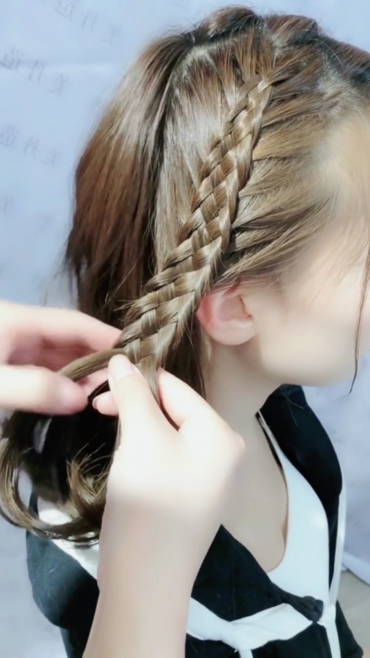 全民最火编发#五股辫慢动作教程