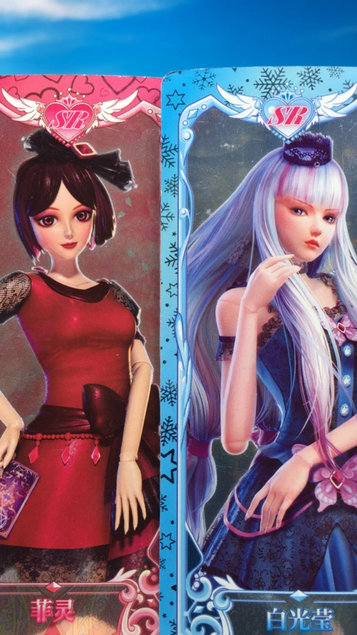 菲灵和白光莹的sr卡哪张更好看?