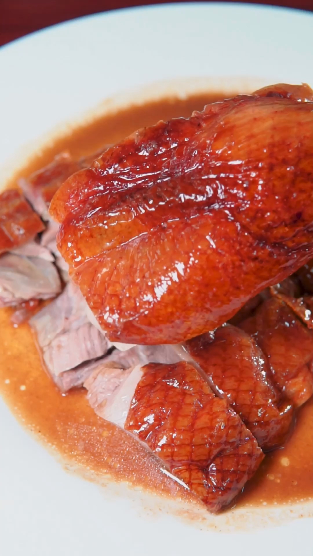 烧腊培训#烧腊培训i满天红烧腊酒店级师傅教你广式烧鸭摆盘,看着都流