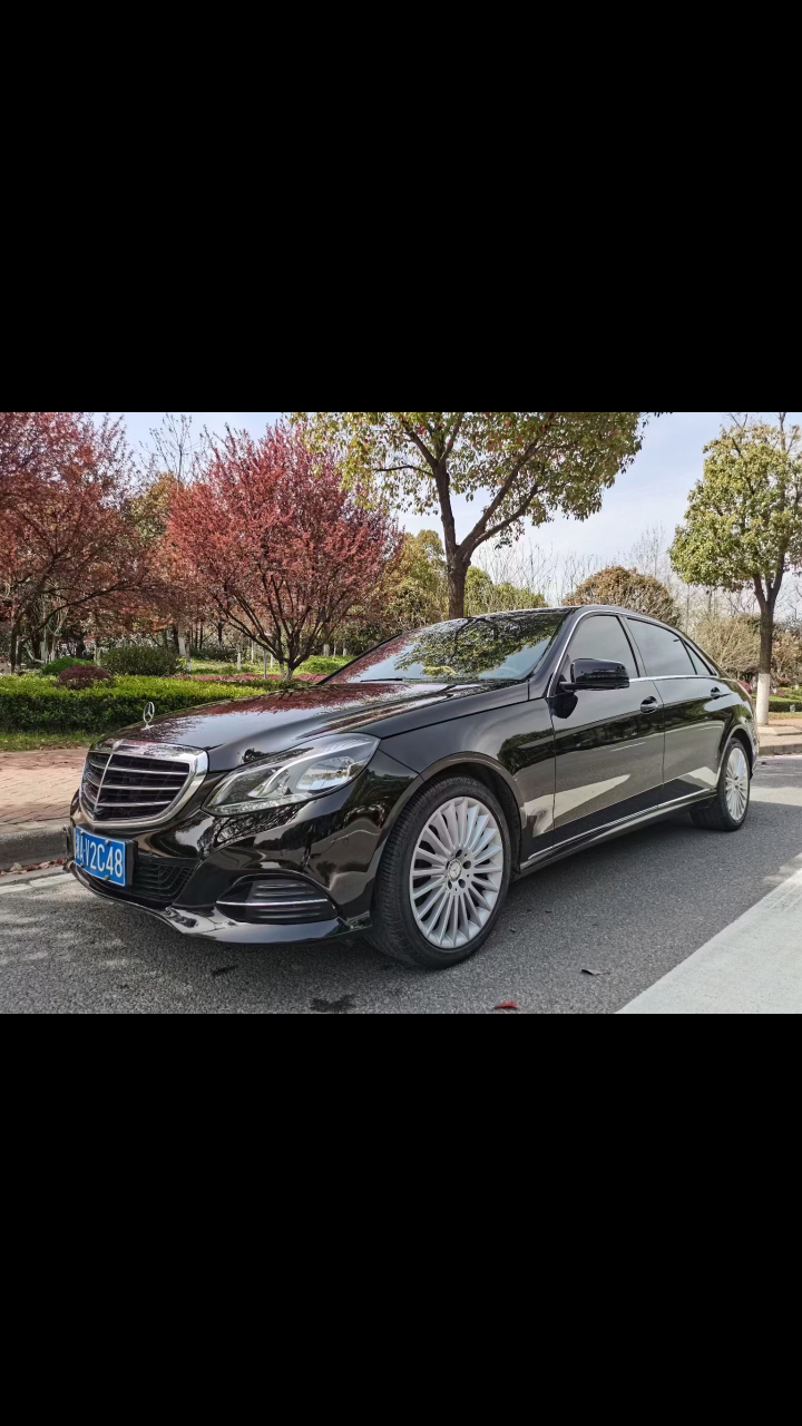 奔驰e260l2016年上牌,2.0t改款指导价48.8,私家一手