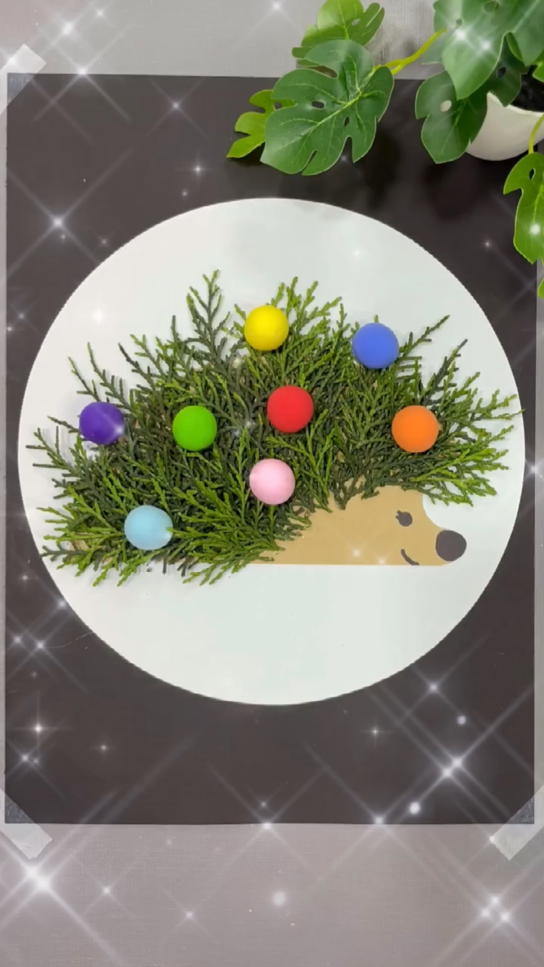 手工制作松树叶捡来做一个小刺猬02