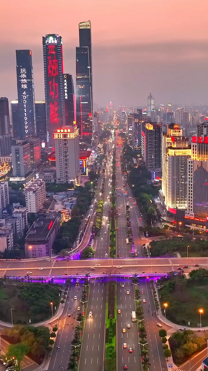 南宁市夜景民族大道图片