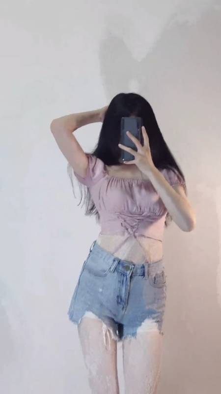 小姐姐#你叫别人臭宝叫我扫个充电宝?