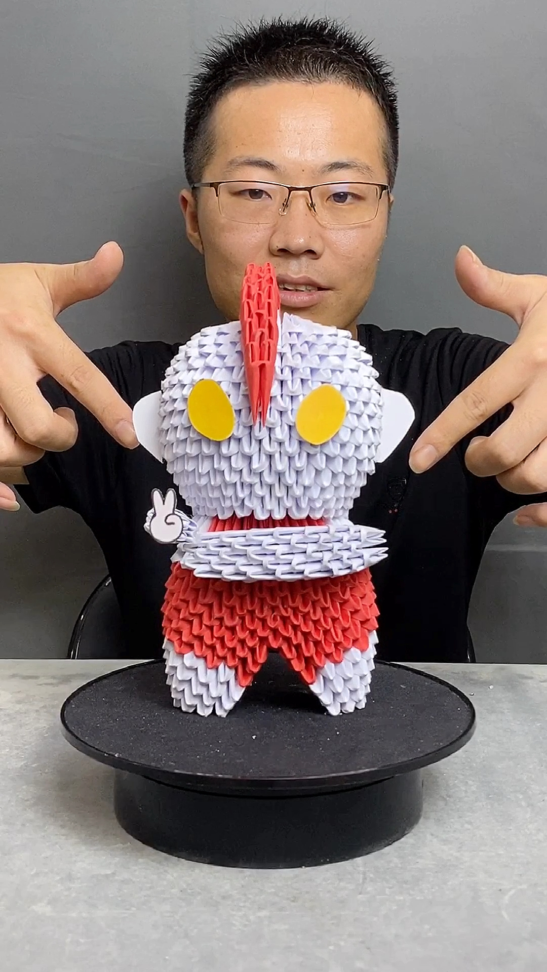 手工制作你们要的折纸作品奥特曼来啦