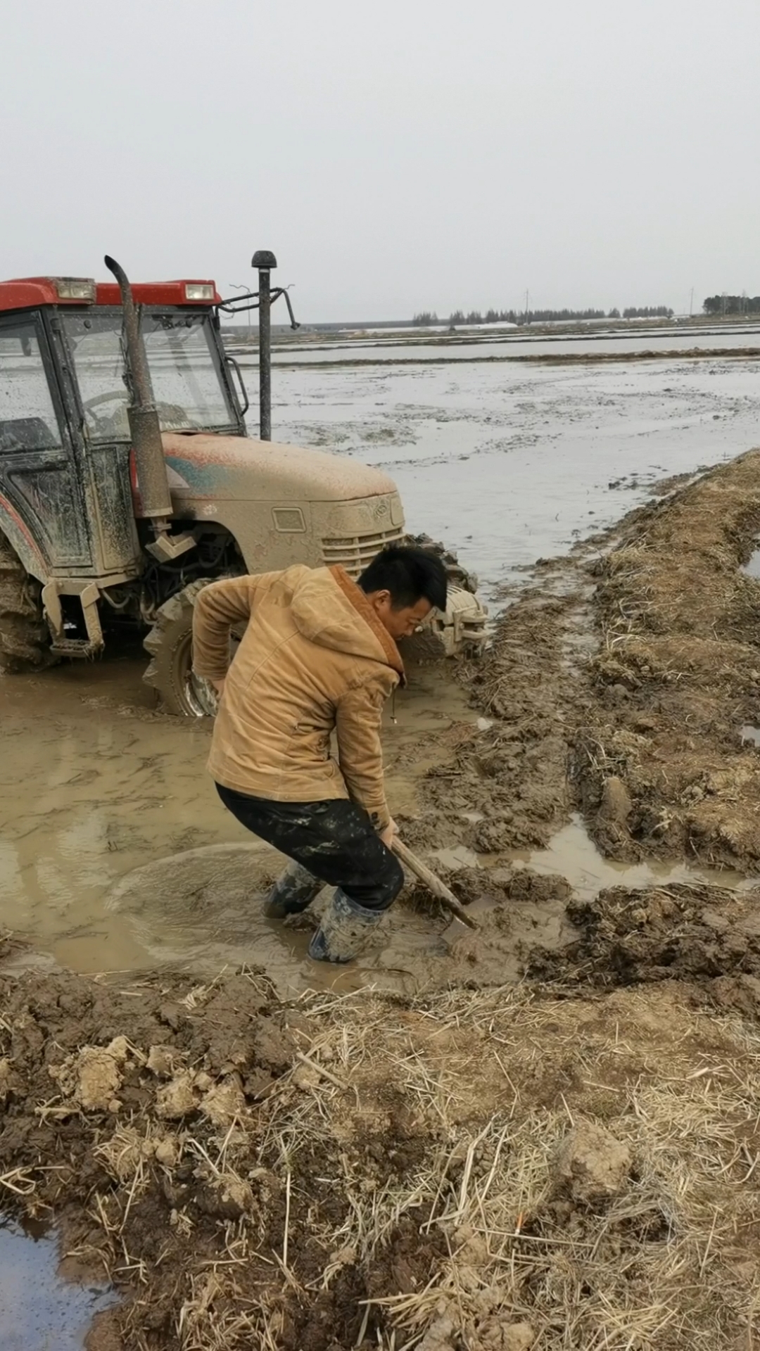 全民正能量#干活是男人的事