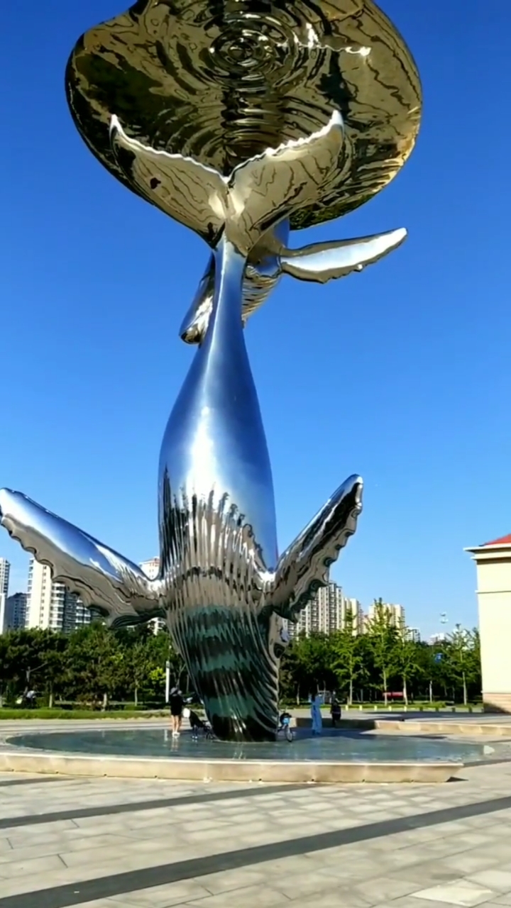 一起看海#烟台开发区海边~标志性建筑"双鱼戏水"