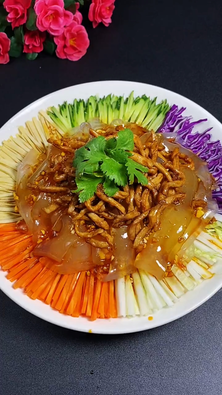 自制美食#年夜菜,五彩大拉皮