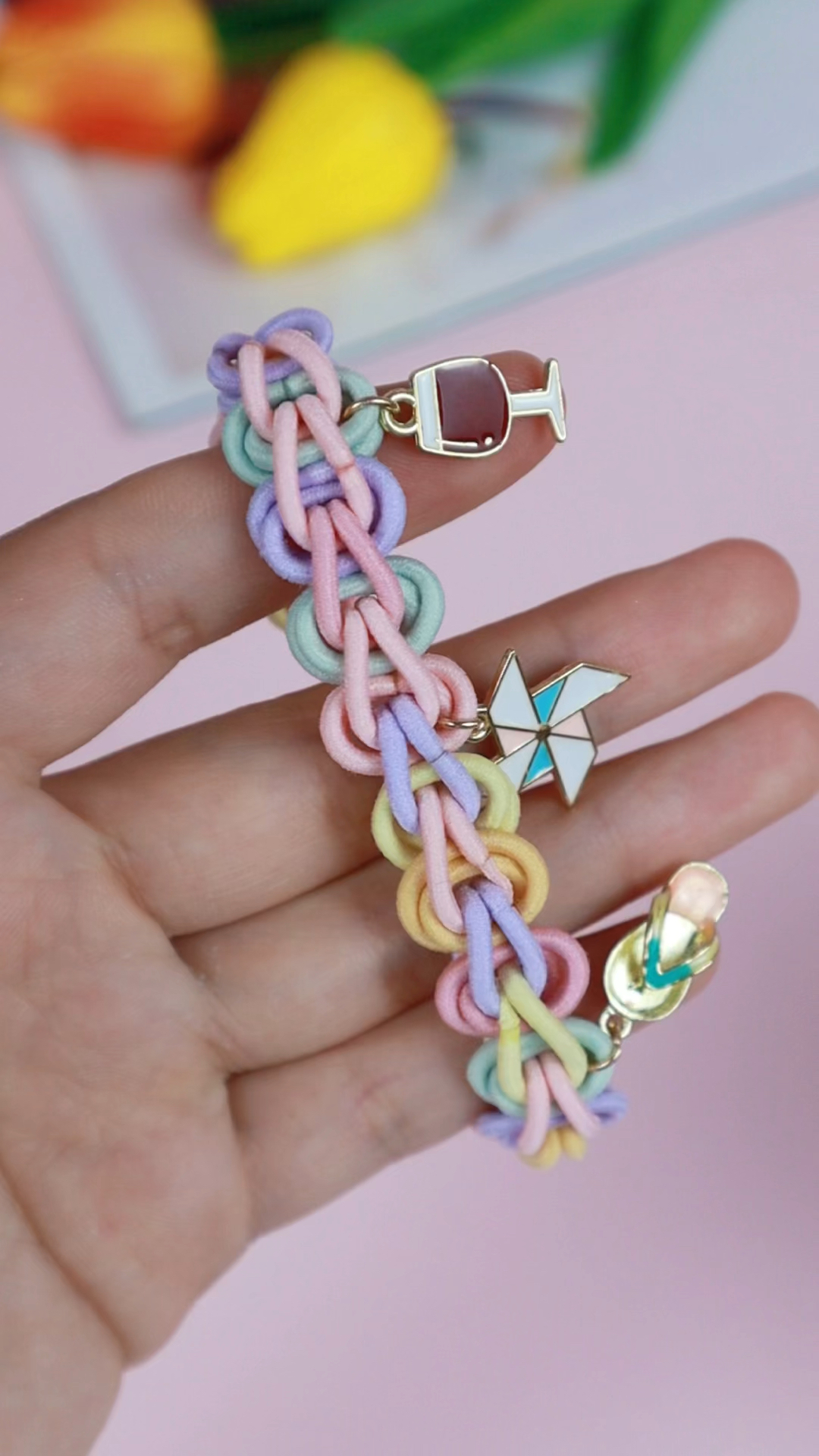 手工制作#橡皮筋编手链的第n种方法