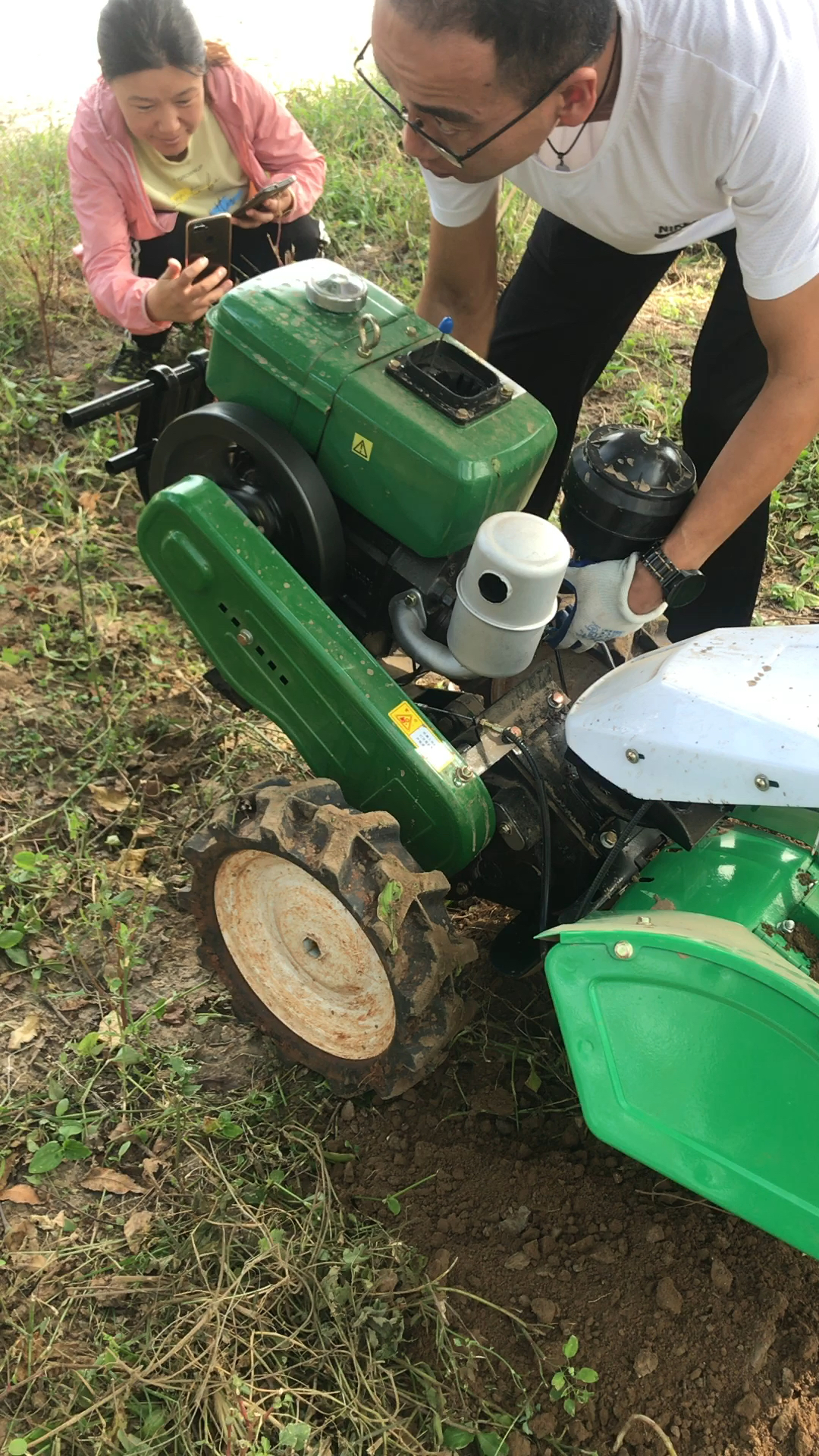 水冷柴油微耕机#经典水冷柴油手摇启动-度小视