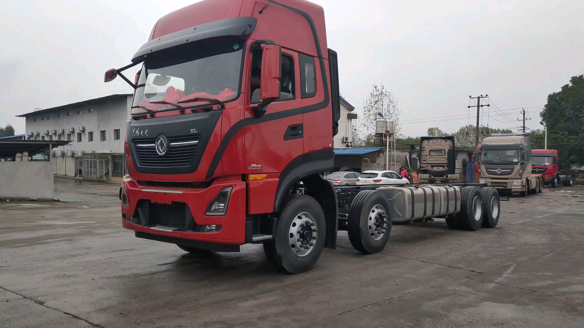 东风天龙kl465马力,前四后八!-全民小视频