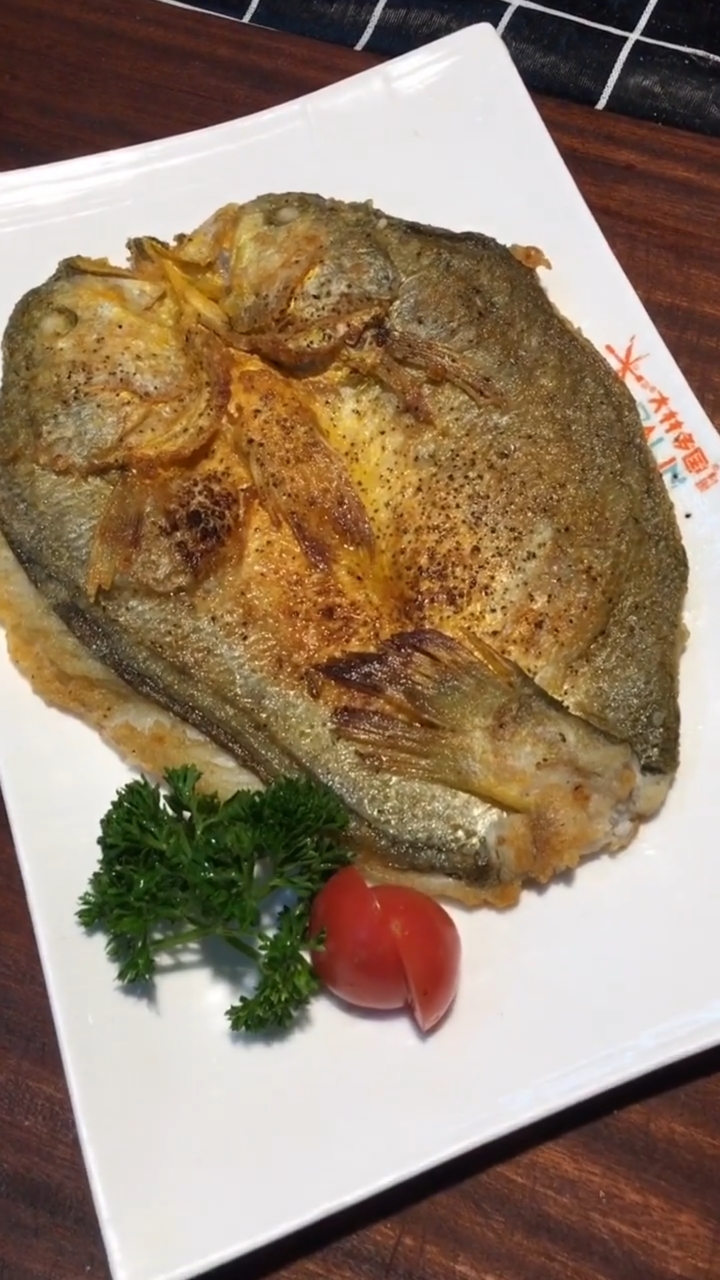 家乡特色美食#烤大黄鱼!