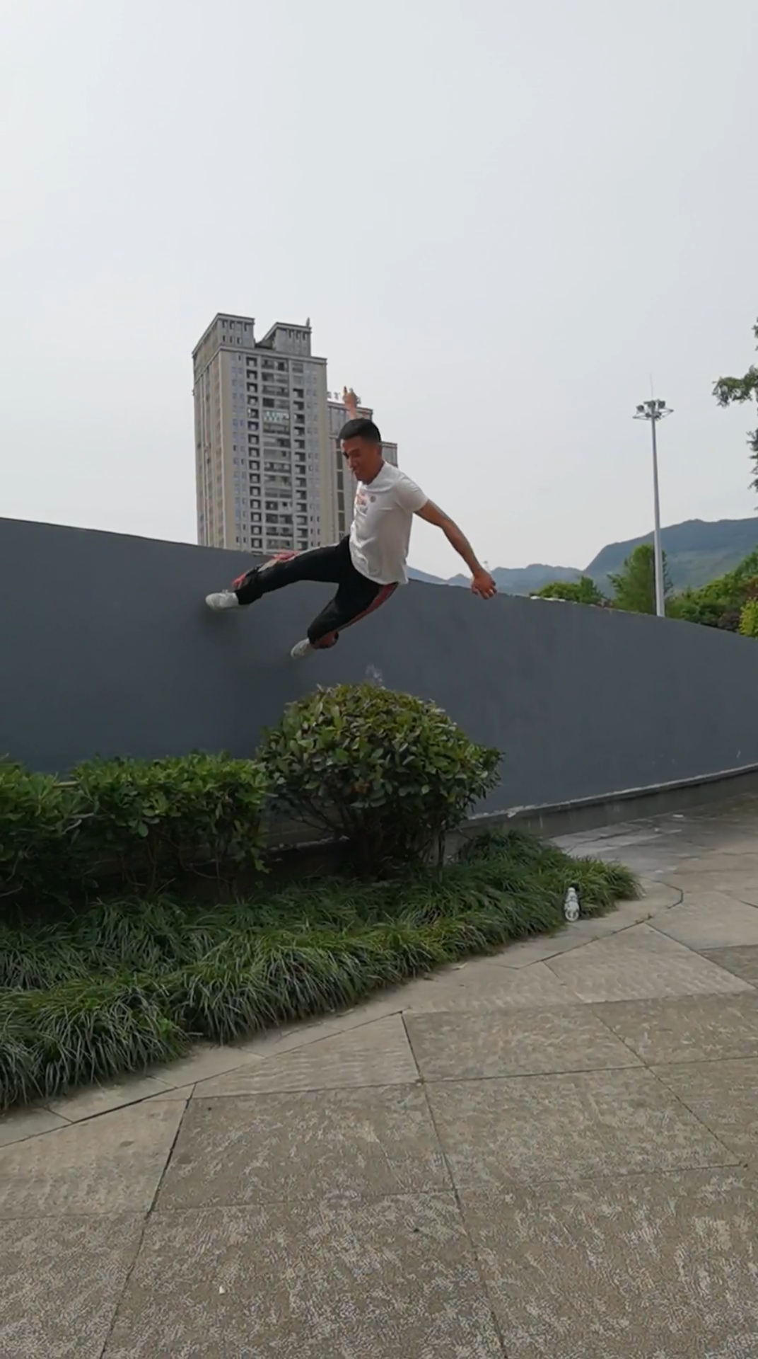 中华武术#轻功飞檐走壁三步上墙