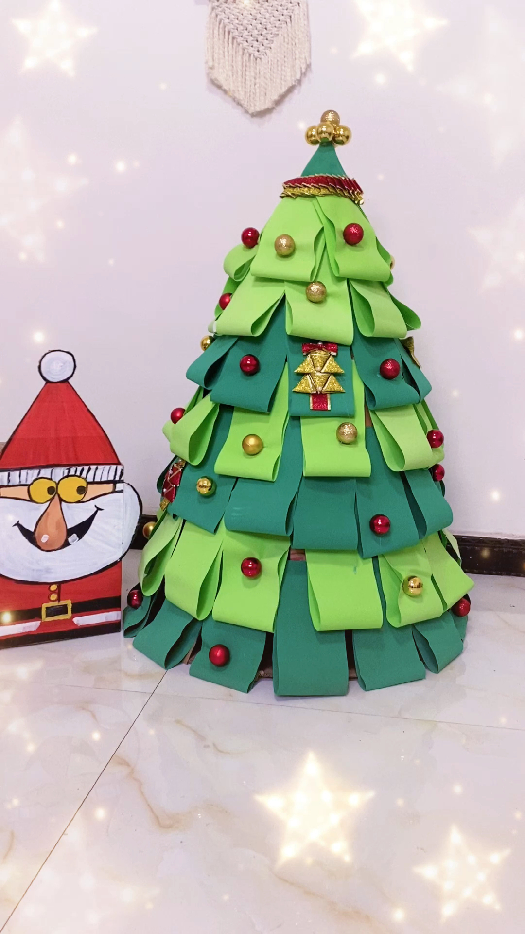 圣诞节手工#圣诞节要到了,用旧纸箱给孩子做漂亮的圣诞树吧-度小视