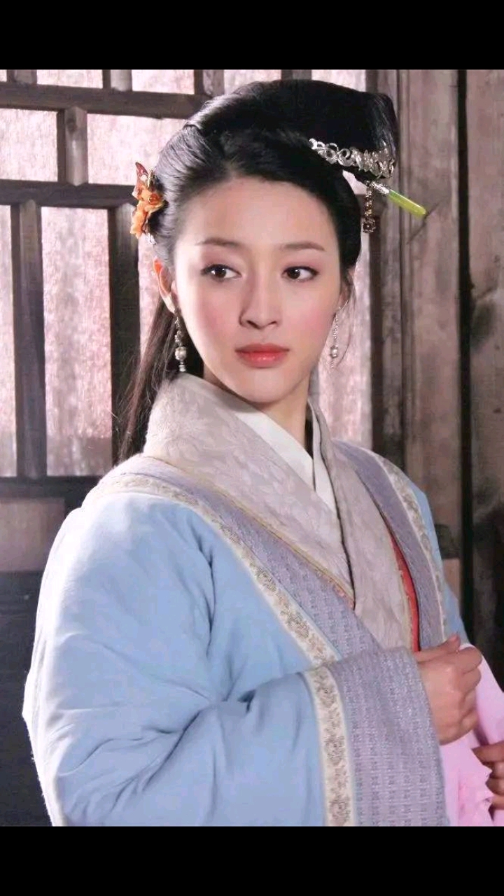 感谢有你传递爱#她可能是"最美潘金莲",颜值惊艳身材饱满,34岁依旧美