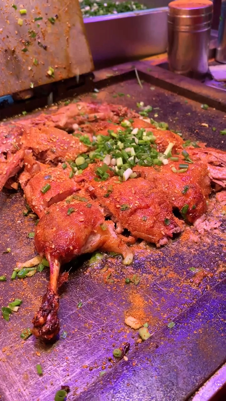 宋师傅熟食阿衣妞妞的铁板鸭