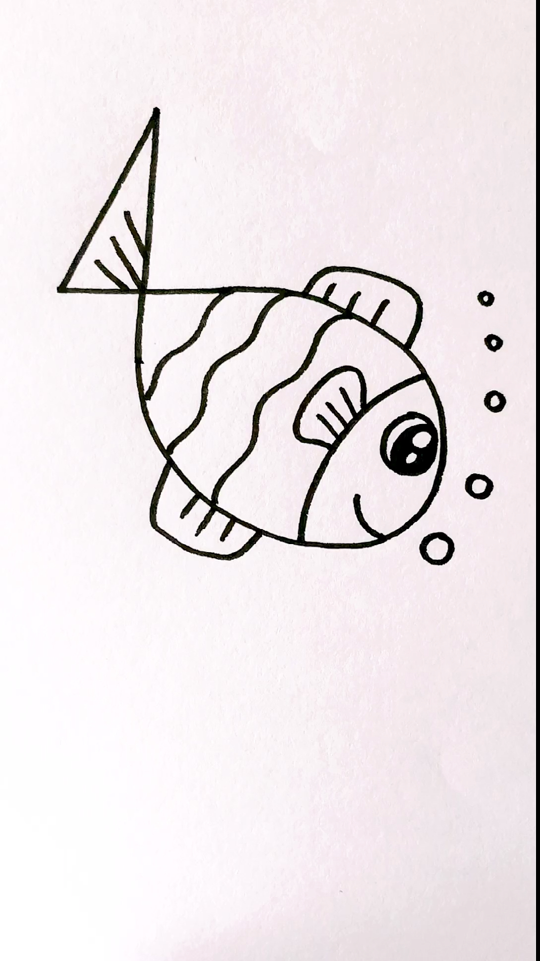 用数字4画一条鱼