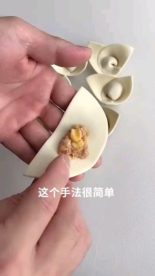 一点一点学面食#小馄饨包起来