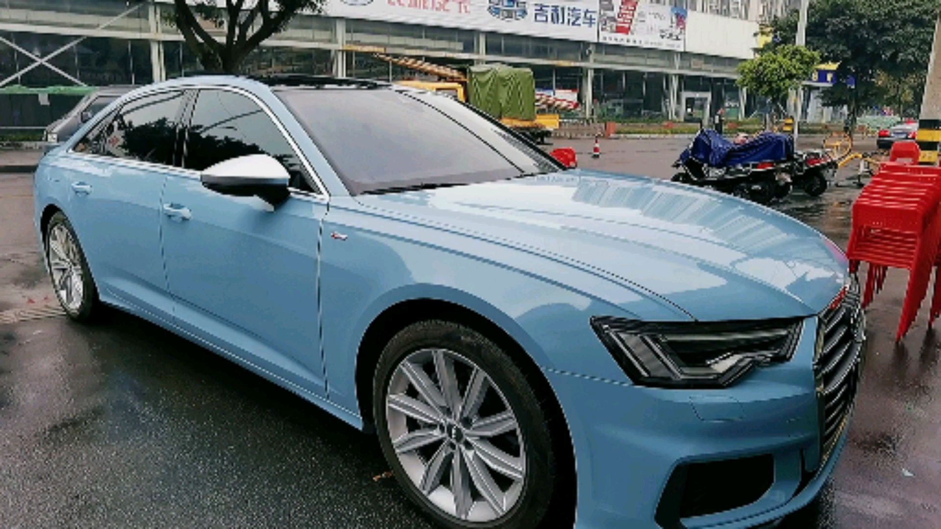 汽车改色贴膜#奥迪a6l海风蓝,专门为夏季改的