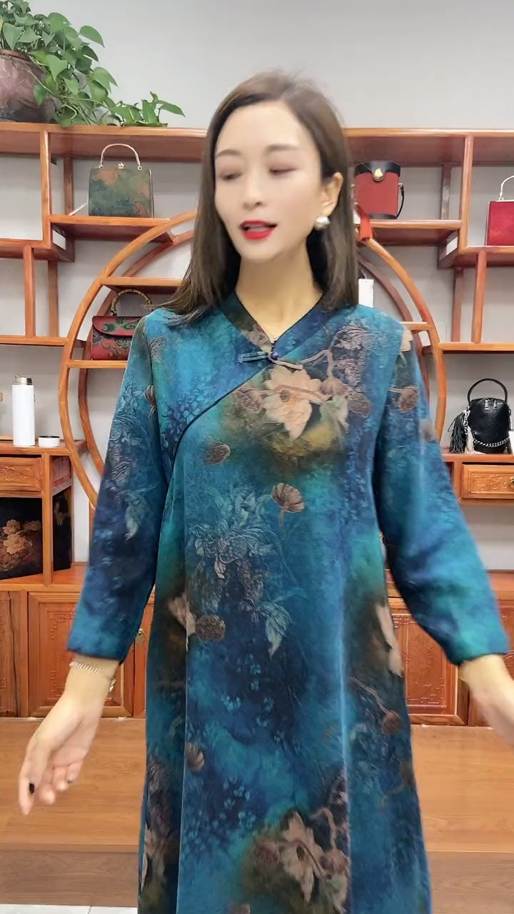 香云纱#克罗丁面料#柔软亲肤#垂坠感十足#非遗香云纱#桑蚕丝