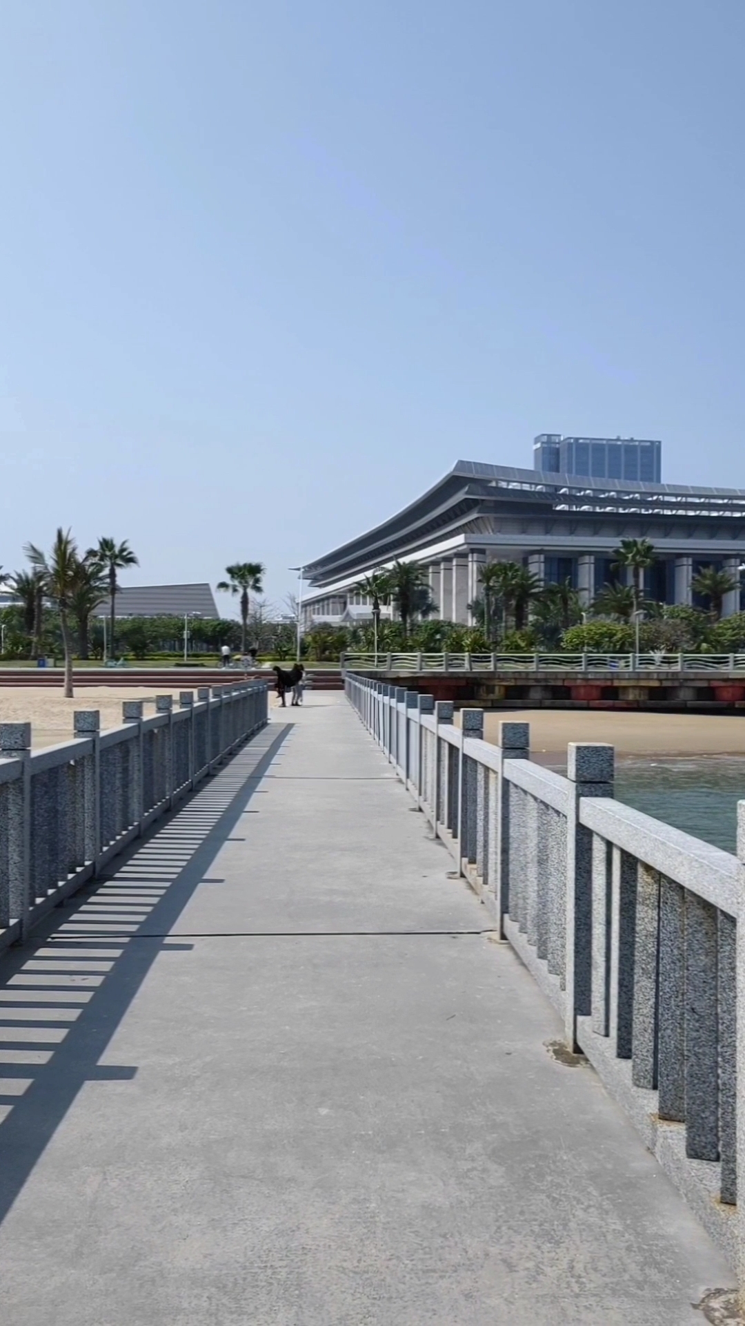 厦门会展中心海岸,是名副其实的高颜值休闲区