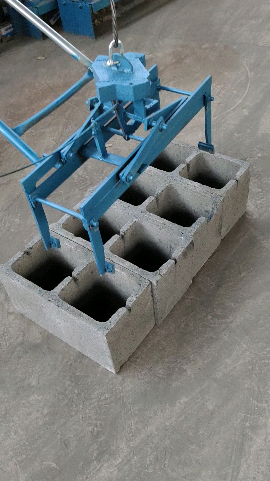 空心砖收砖机装车机水泥砖夹砖机试机#空心砖收砖机装车机水泥准行