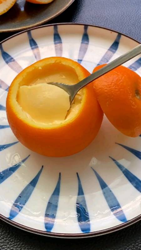 美食#秋冬天气干燥喉咙不舒服,试试橙子蒸鸡蛋吧