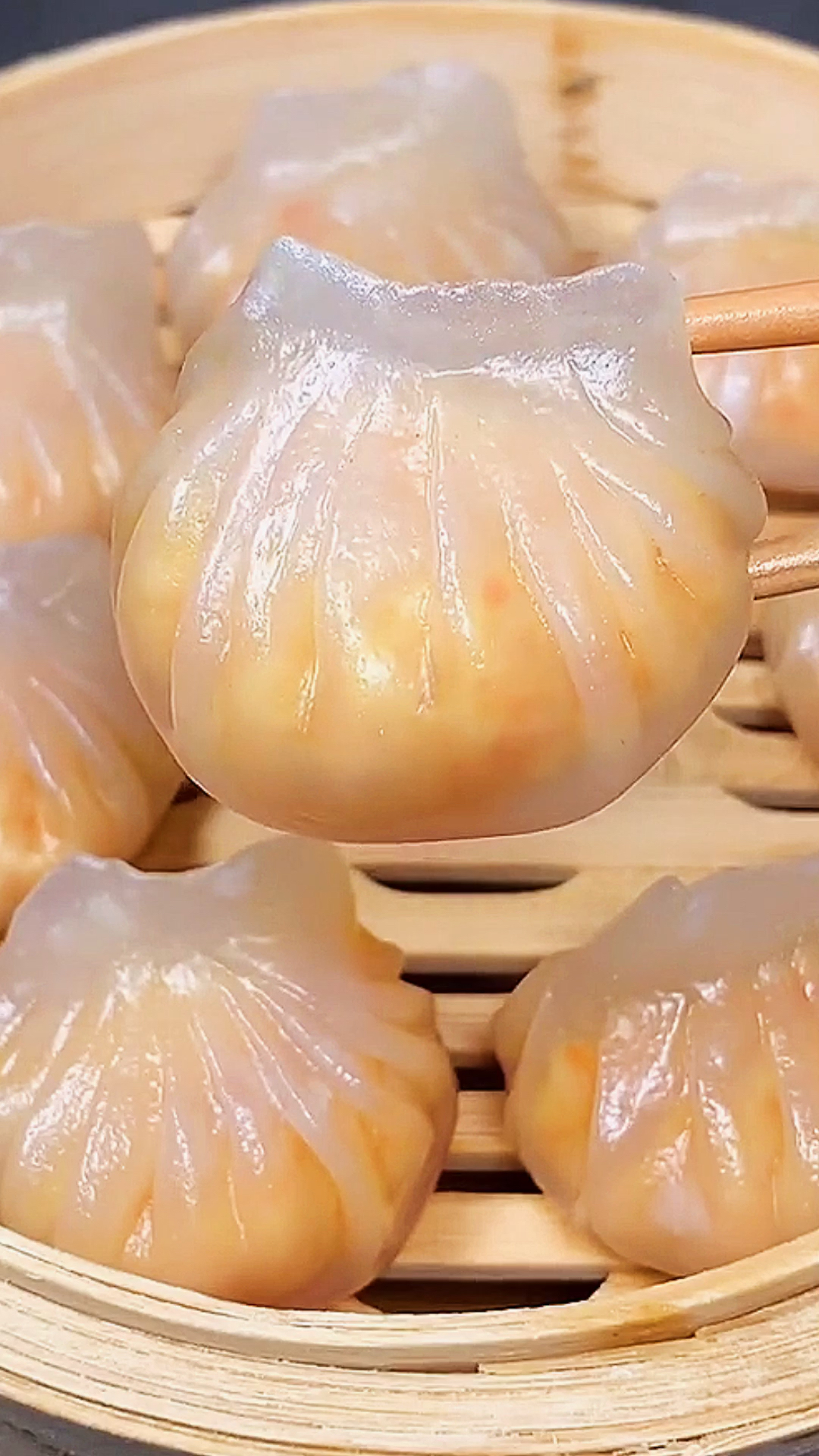 三八女神节#想吃广式水晶饺的朋友们,可以在家做啦-度小视