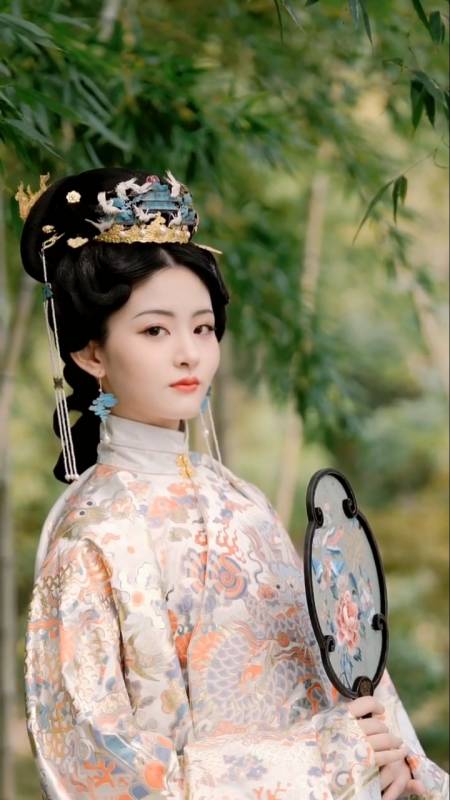 每个女孩都是神明的公主值得被宠爱被捧在手心