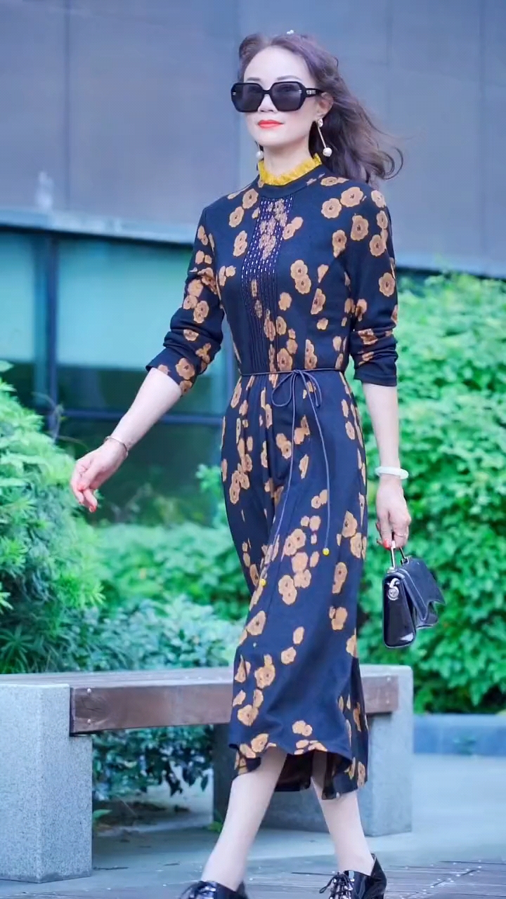 时尚潮流女人味连衣裙