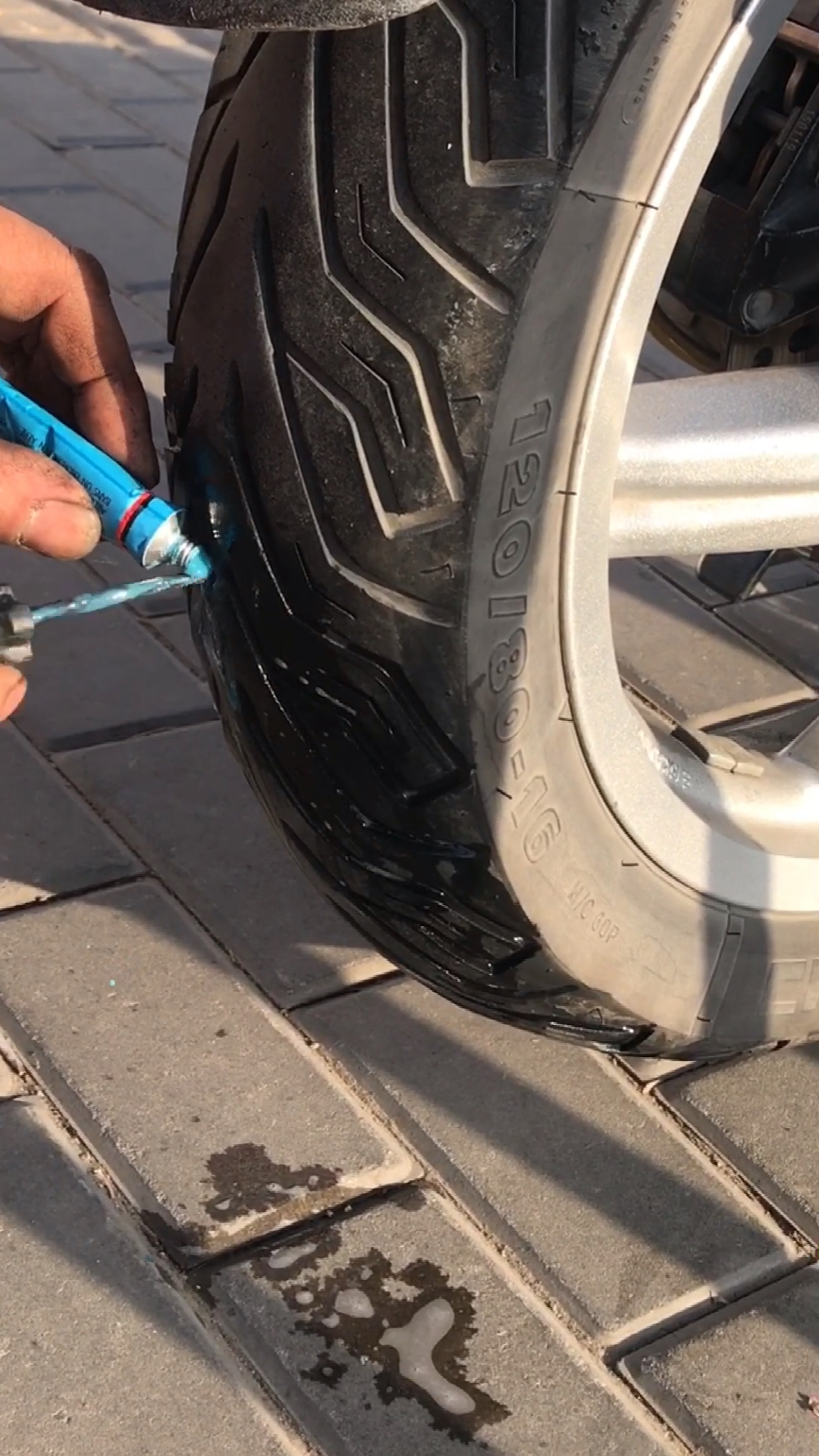 摩托车电动车真空胎急克补胎方法微创硫化专利补胎快速补胎,胶条外补