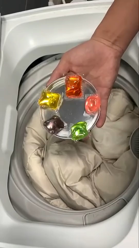 洗衣凝珠#只放一粒,一洗衣机的衣服上都能洗干净