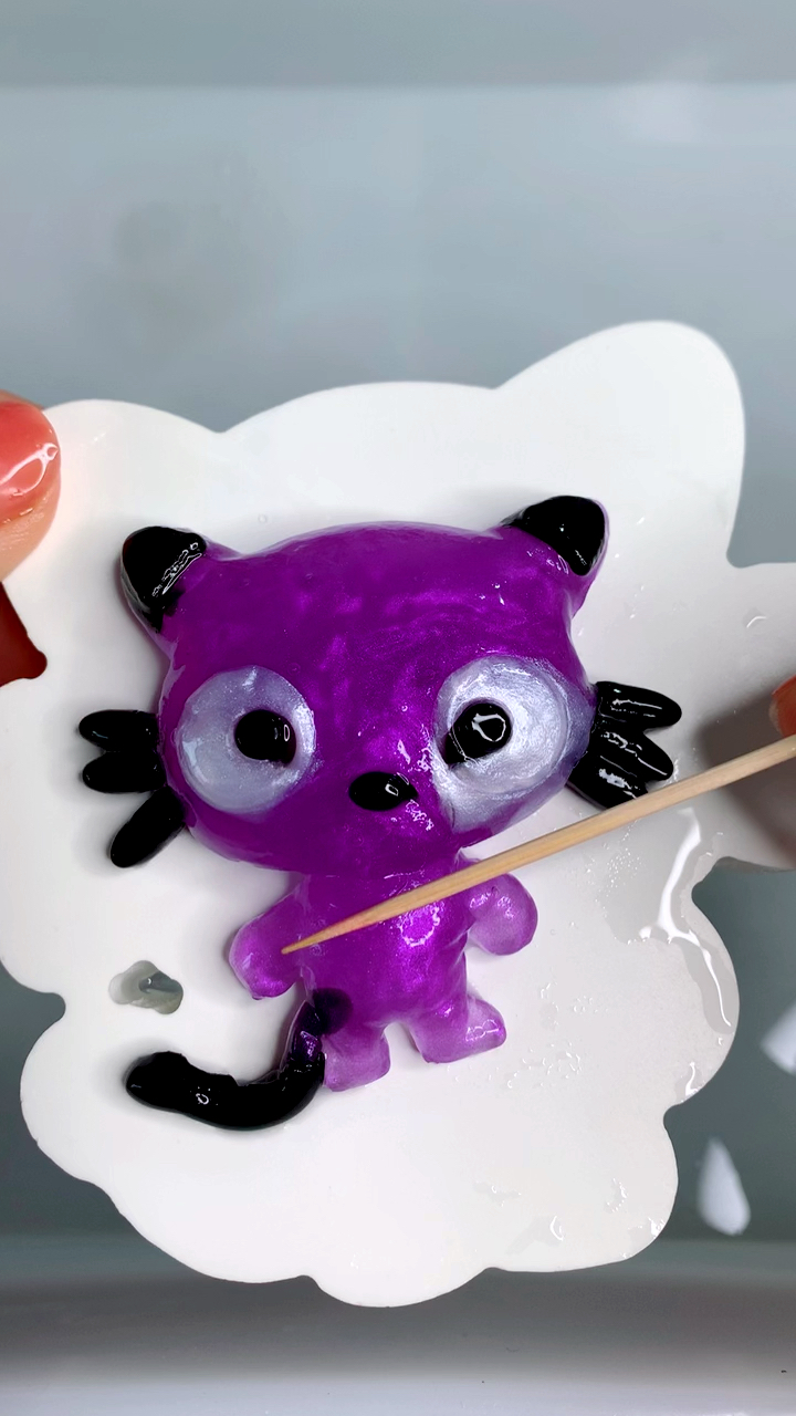 英雄联盟紫色猫咪表情图片