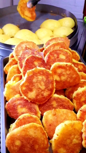 美食#四合面大饼子