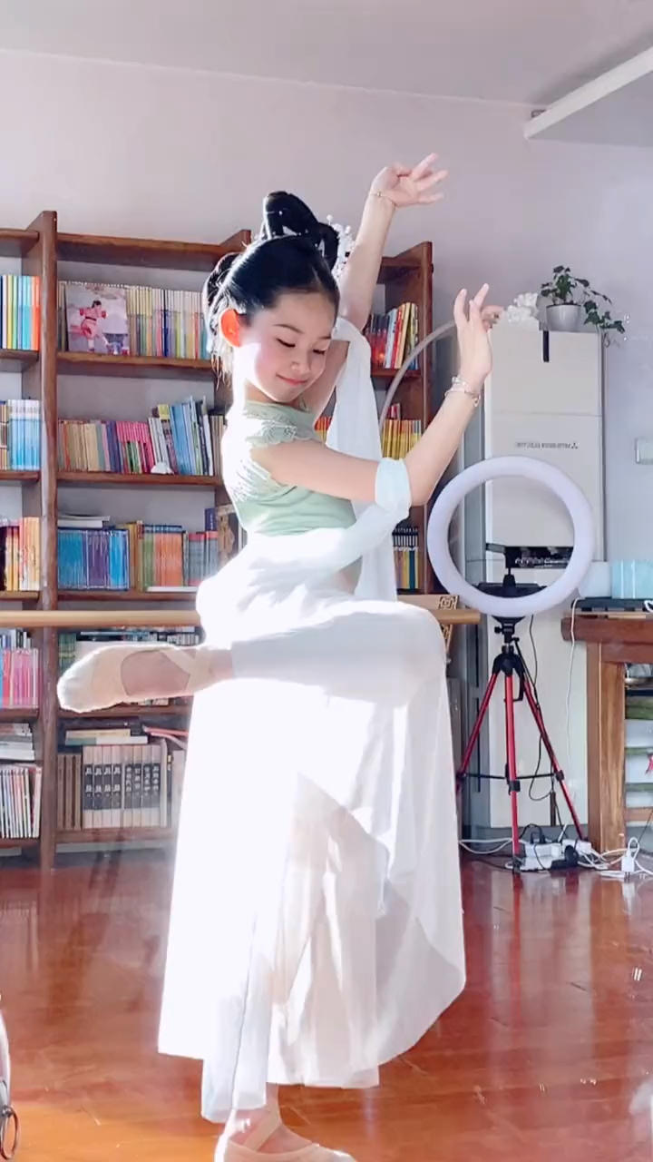 你们要的仙女下凡,终于来啦!霍元甲舞蹈古典舞古金灵-度小视