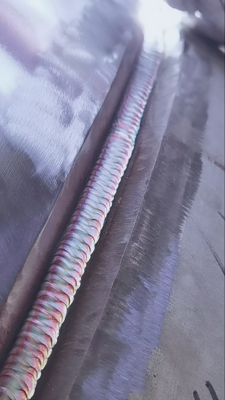 不锈钢管道横焊,鱼鳞纹,这技术一天600,值吗?