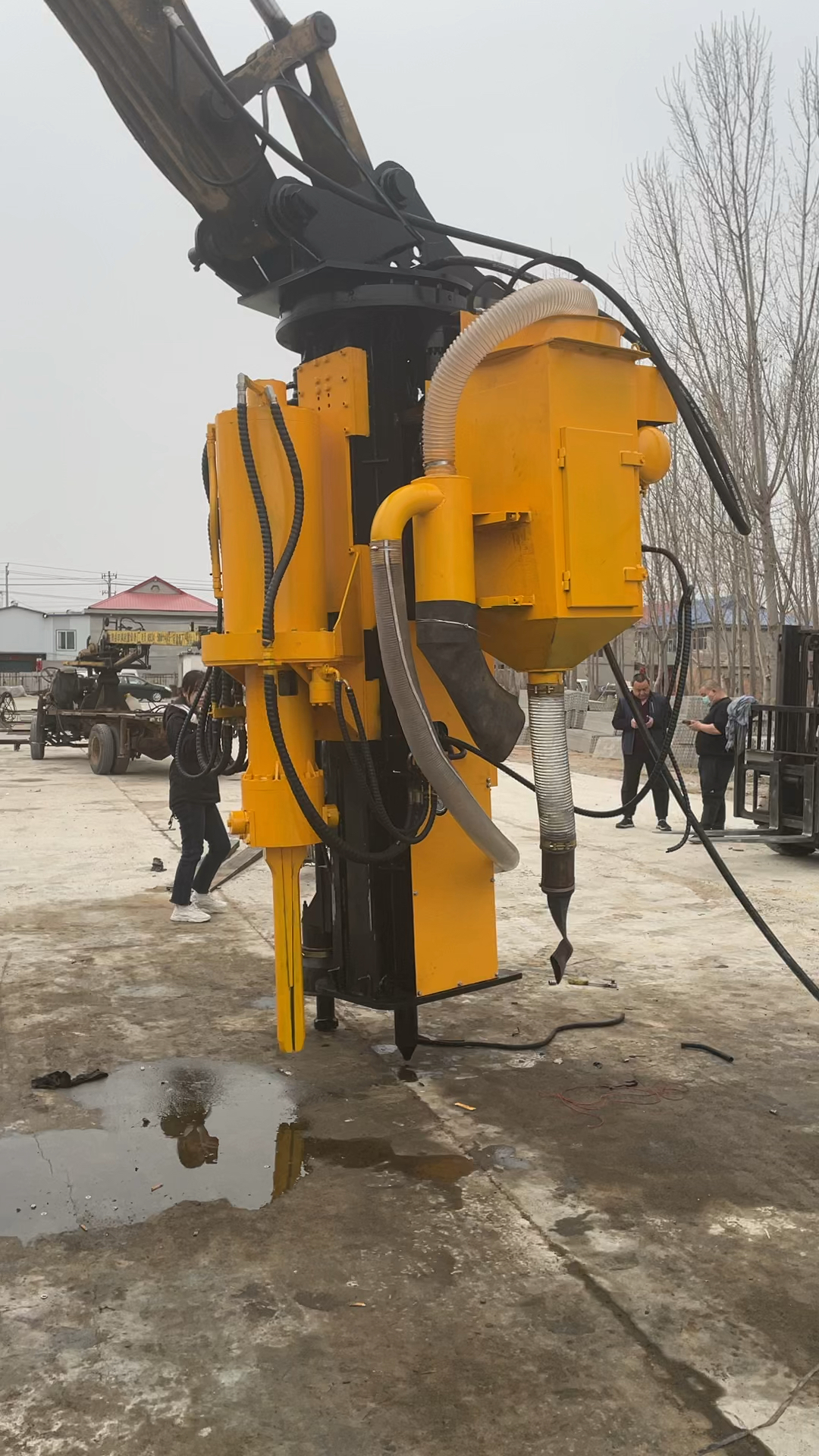 静态环保岩石劈裂机#挖掘机钻裂一体机打孔胀裂一体机大型岩石劈裂机