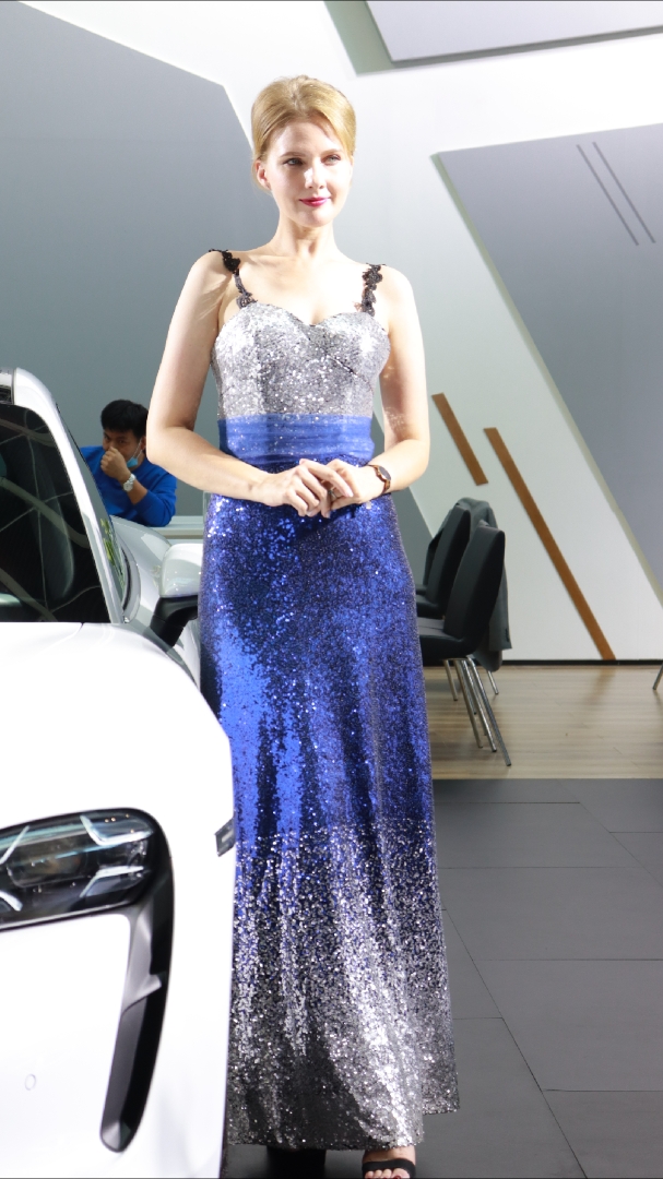 美女车模#保时捷外模