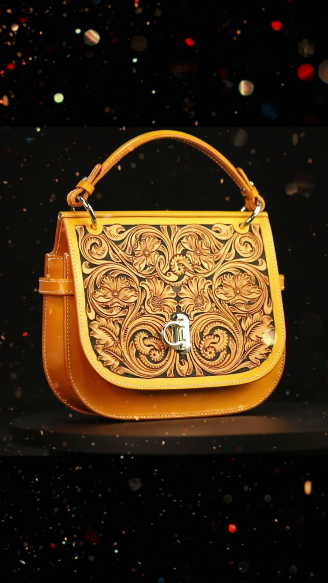 包上的这个纹样叫唐草纹在唐朝的时候尤为盛行雕刻的每一笔都传达着